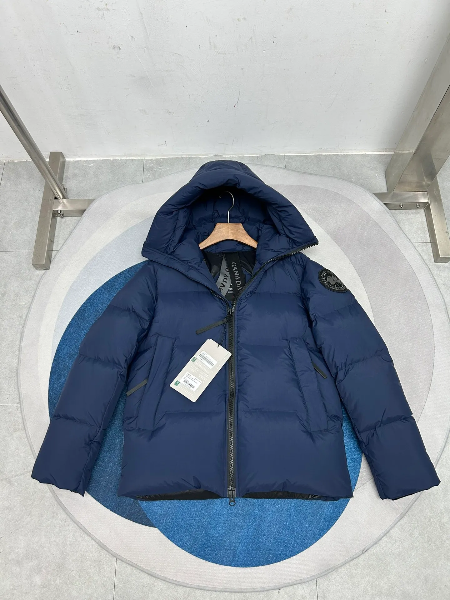 P980 Top Version 2282MB Crofton Puffer New Matte Men's Jacket Down Color: Dark Blue Black Label. Size: S M L XL XXL.